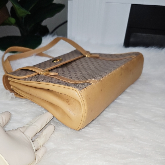 🔥😍Beautiful condition 🔥 😍 Authentic Gucci Shoulder / handbag - Picture 3 of 17